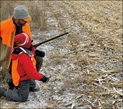 10 Showing Tyler Gun 002