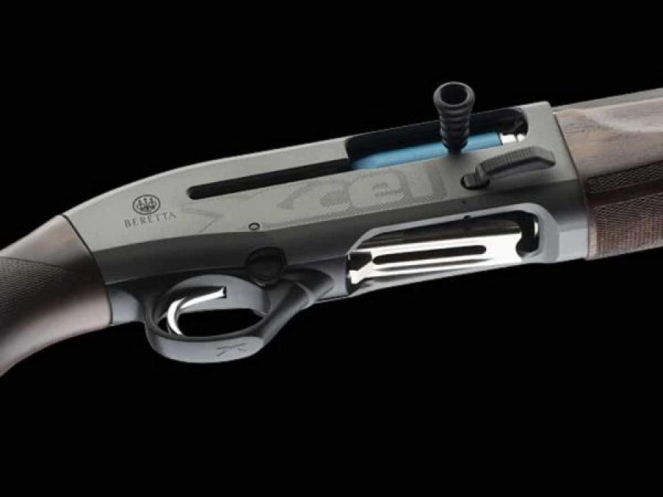 Gas Powered vs. Inertia-Powered Semi-Automatic Shotguns