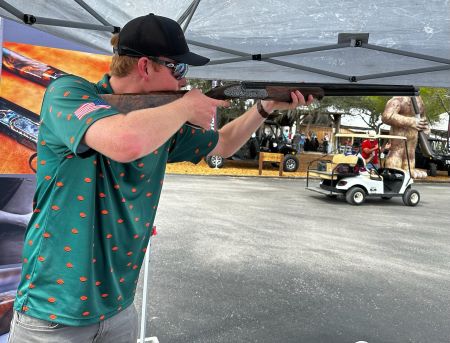 Todd demonstrating good form with his Longthorne VIVO.