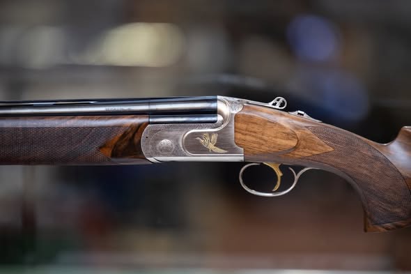 The New Breda Victoria Over/Under: One Italian Craftsman Start to Finish 6 The Breda Leggero over/under in 20 gauge.